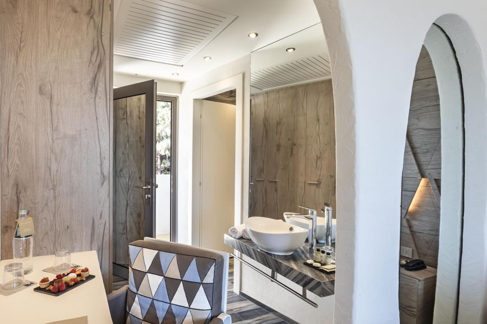 Sandalia Boutique Hotel - Adults Only Cannigione Room photo